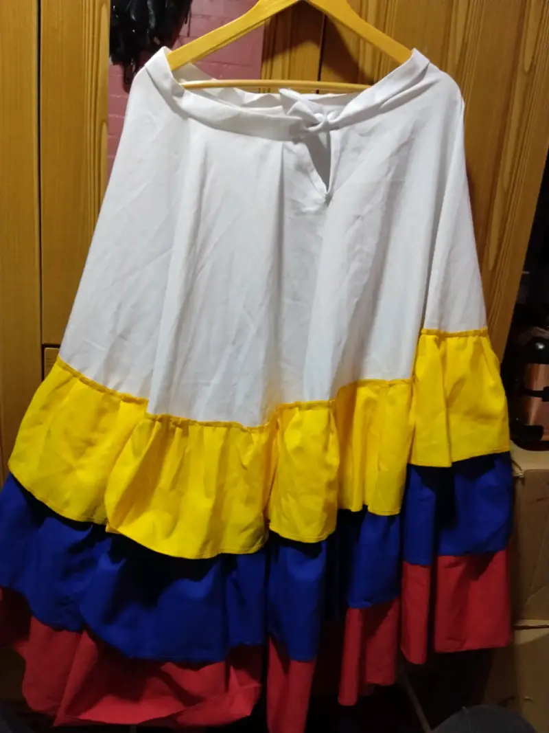 Falda folclórica tricolor para baile - 2