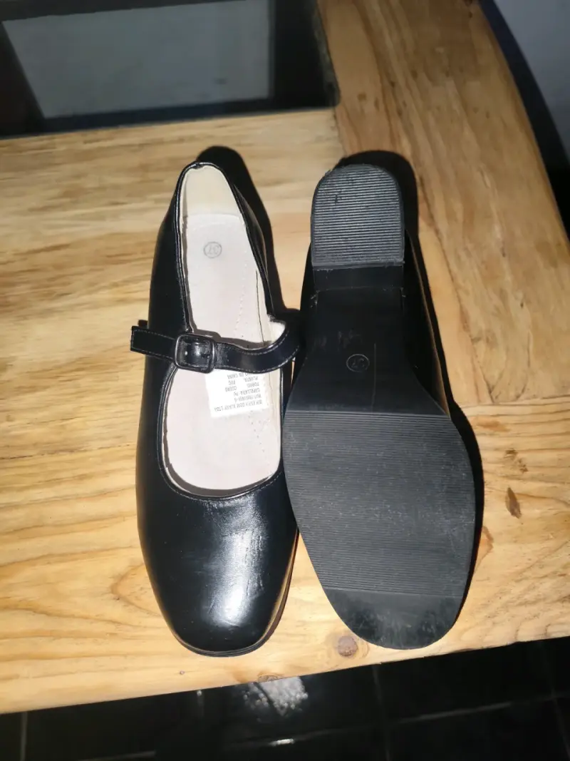 Zapatos escolares negros para niña con hebilla - 2