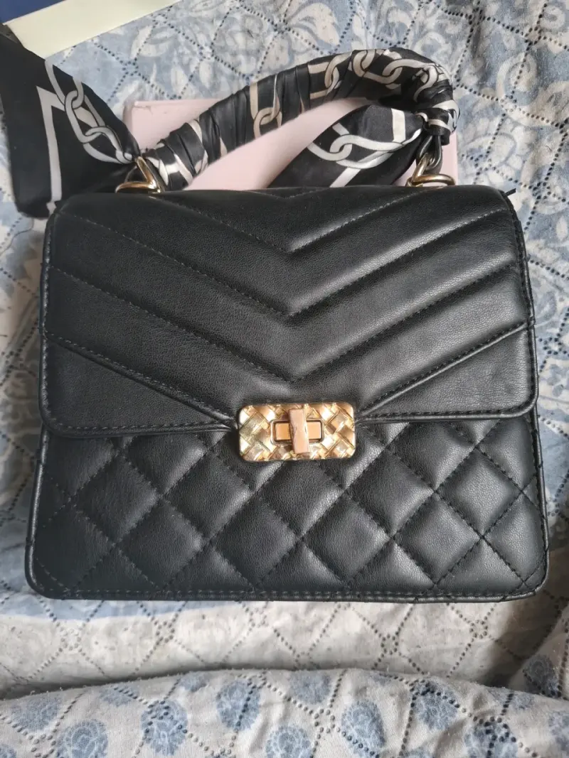 Cartera negra con diseño acolchado Aldo - 2