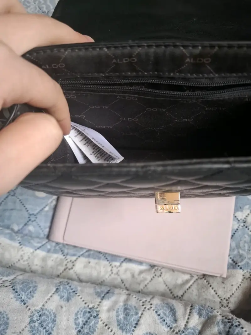 Cartera negra con diseño acolchado Aldo - 3