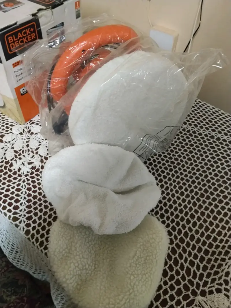 Pulidora Black+Decker naranja con accesorios - 2