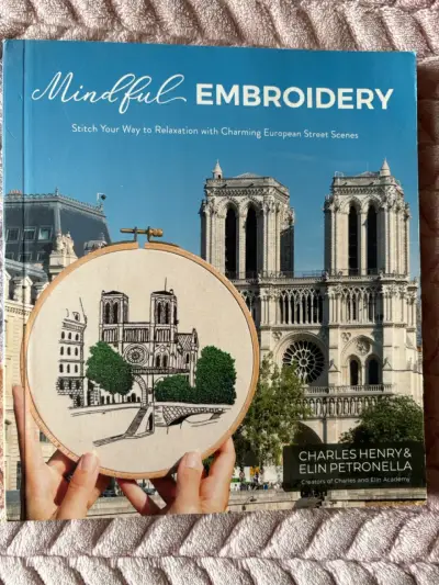 Libro Mindful Embroidery para bordado relajante - miniatura 1