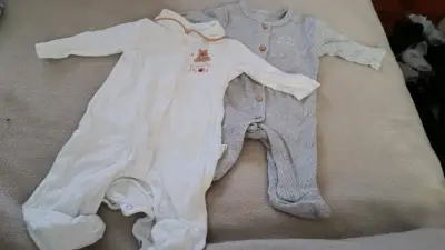 Lote de ropa para bebé 0-3 meses - miniatura 5