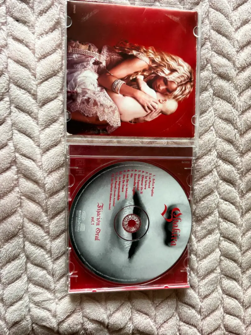 CD Shakira Fijación Oral Vol. 1 en buen estado - 3