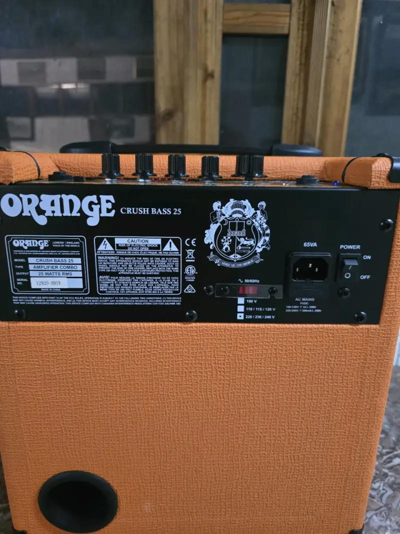 Amplificador Orange Crush Bass 25 para bajo - 3