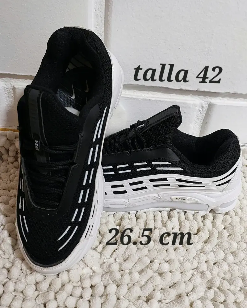 Zapatillas deportivas Nike varias tallas - 4