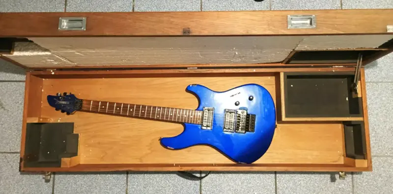 Estuche de madera para guitarra eléctrica con interior acolchado - 5