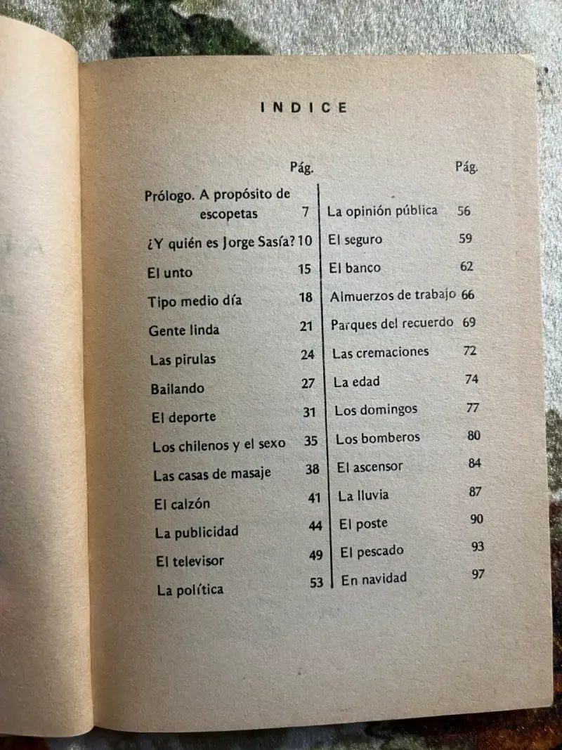 Libro 'A La Altura Del Unto' de Jorge Sasia - 3