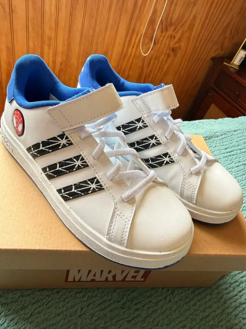 Zapatillas Adidas Marvel Spider-Man para niños - 1