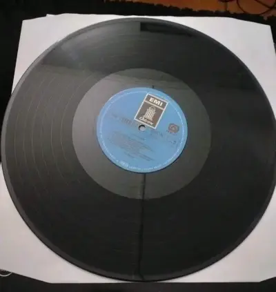 Vinilo Revolver de The Beatles edición EMI Alemán - miniatura 3