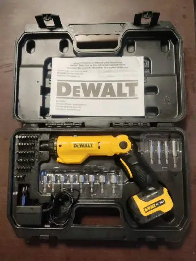 Destornillador inalámbrico DeWalt con estuche - miniatura 3