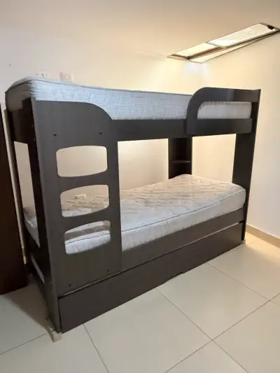 Camarote de madera con colchones incluidos - miniatura 1