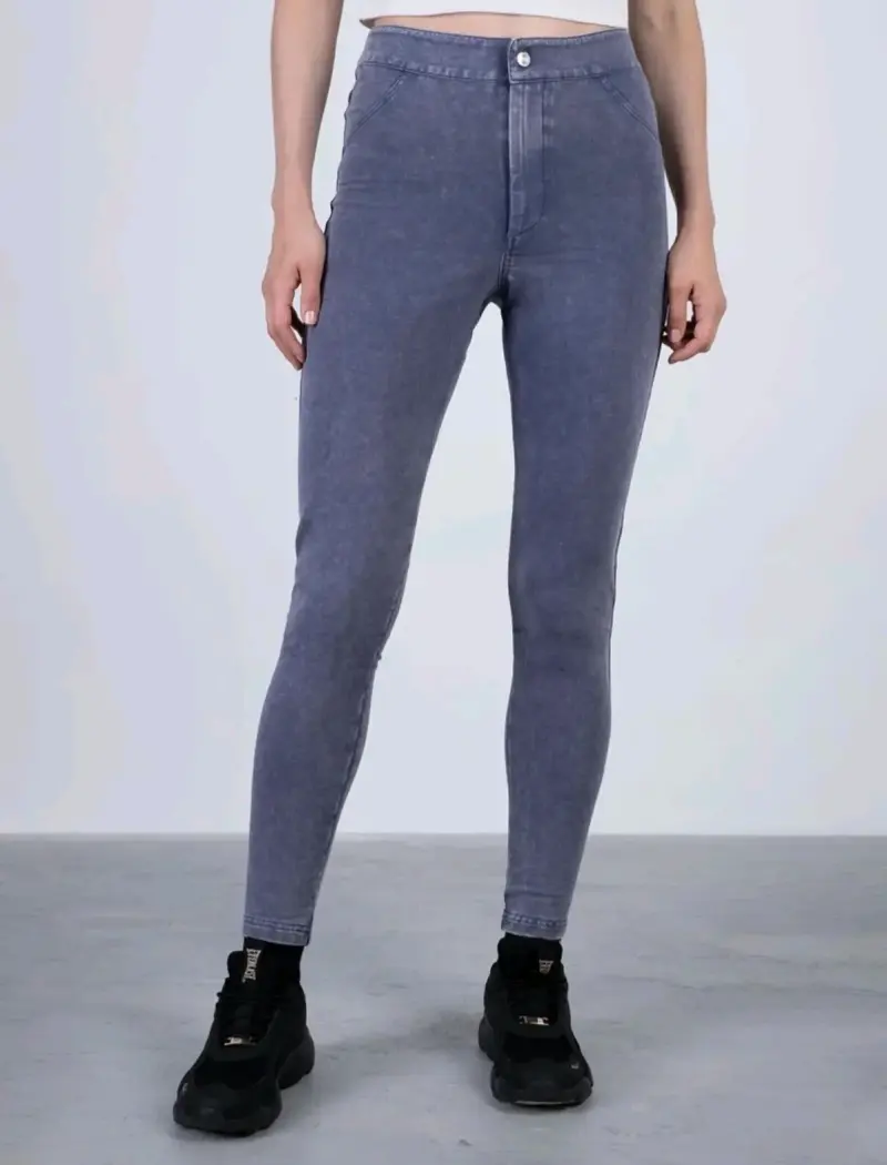 Jeans ajustados Everlast para mujer en azul tallaS - 2