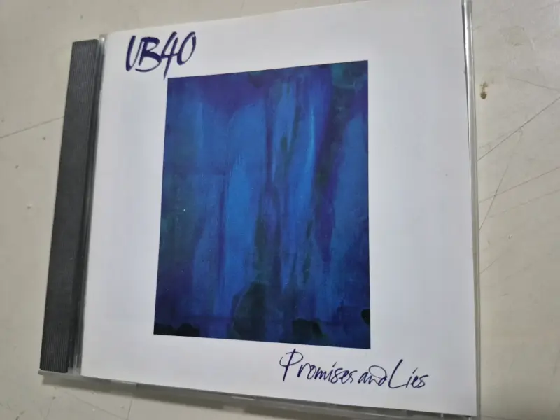 CD UB40 Promises and Lies en buen estado
