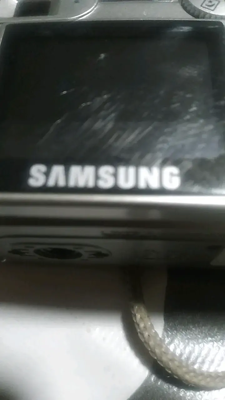 Cámara digital Samsung Digimax 301 con zoom óptico - 6