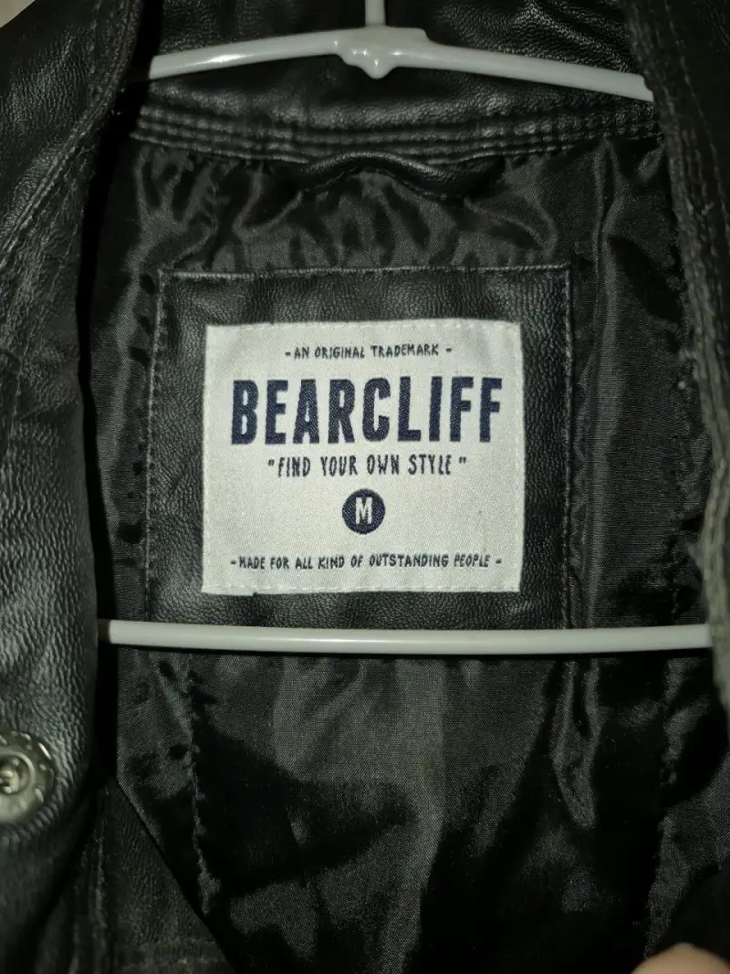 Chaqueta de cuero sintético negra Bearcliff - 2