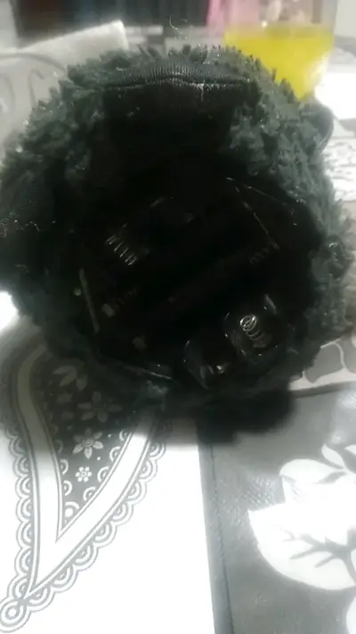 Peluche interactivo negro con orejas grandes - miniatura 5