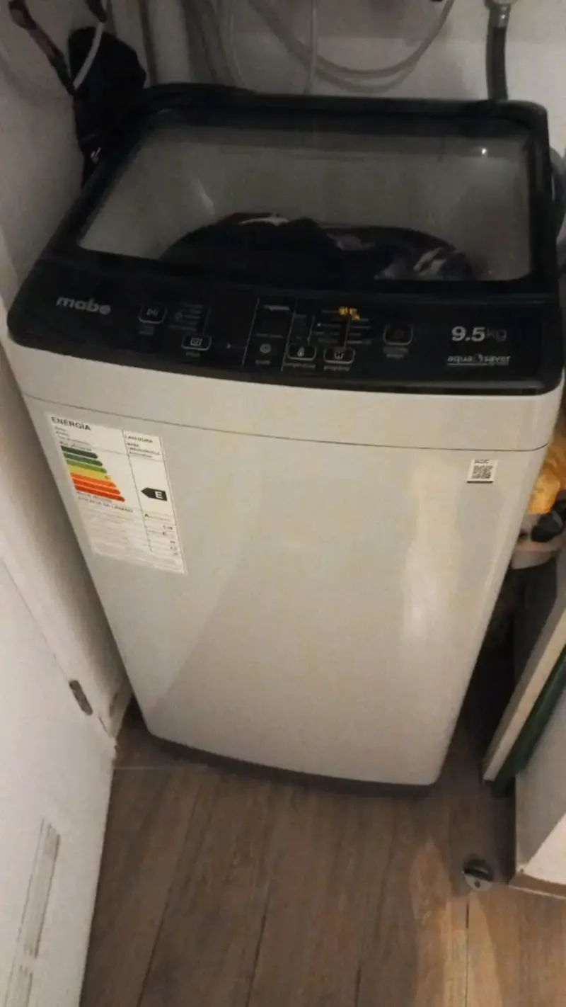 Lavadora Mabe Aqua Saver 9.5 kg en buen estado