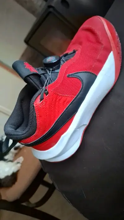 Zapatillas deportivas  rojas Nike - miniatura 1