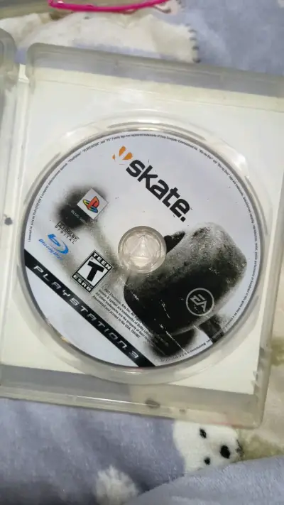 Juego Skate para PlayStation 3 en buen estado - miniatura 3