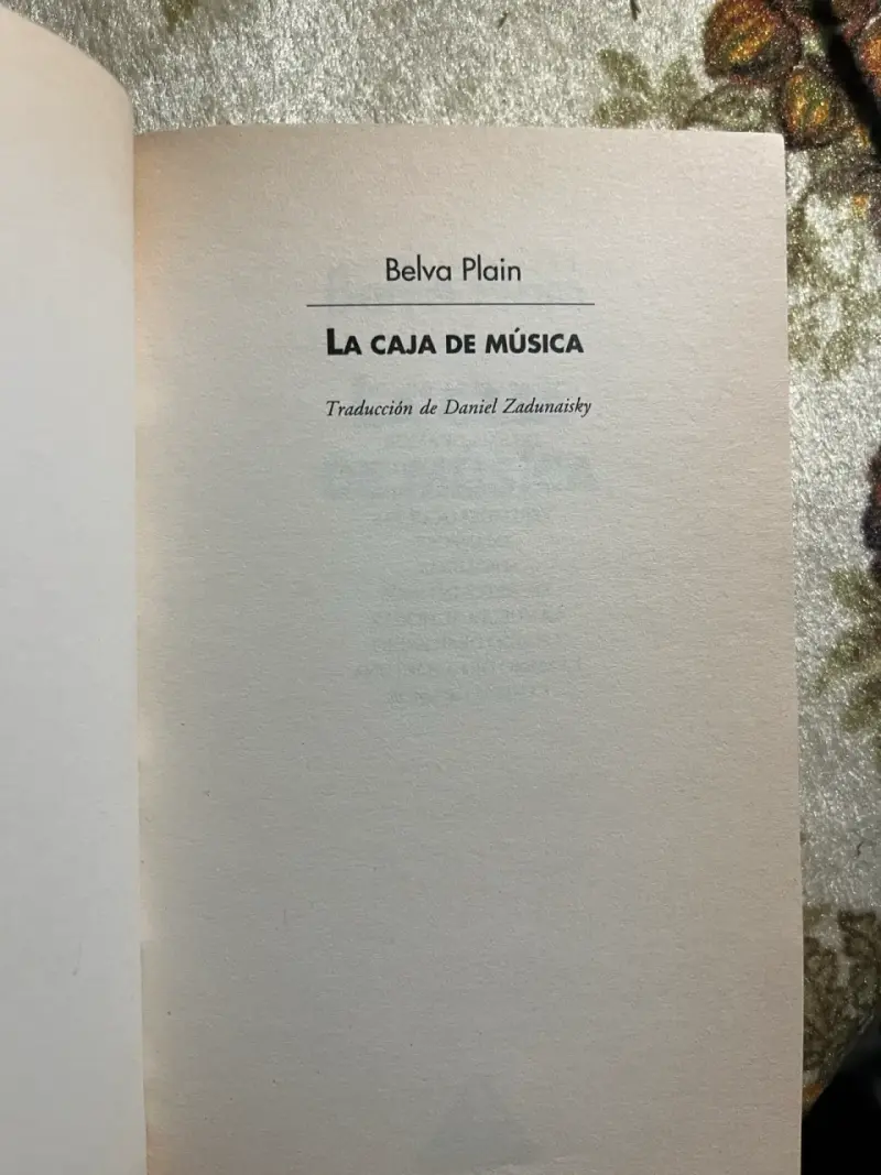 Libro 'La Caja de Música' de Belva Plain - 2