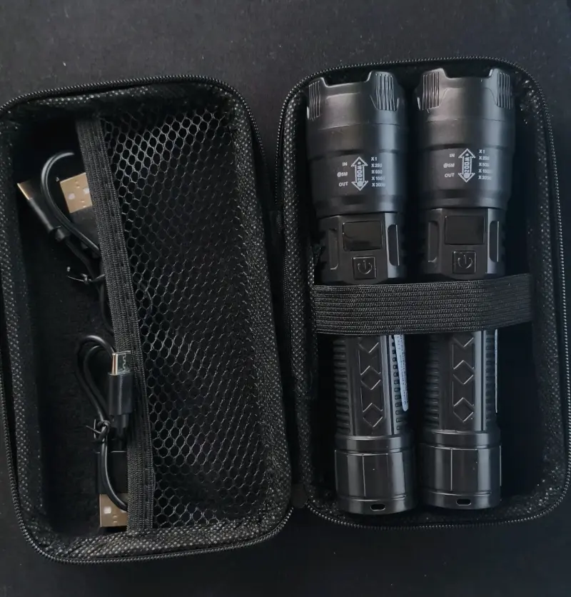 Set de Linternas Recargables LED con Estuche - 1