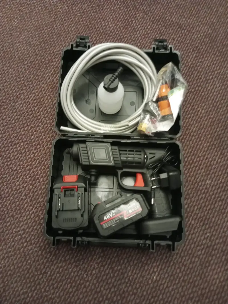 Pistola de Limpieza a Batería 48V con Accesorios - 1