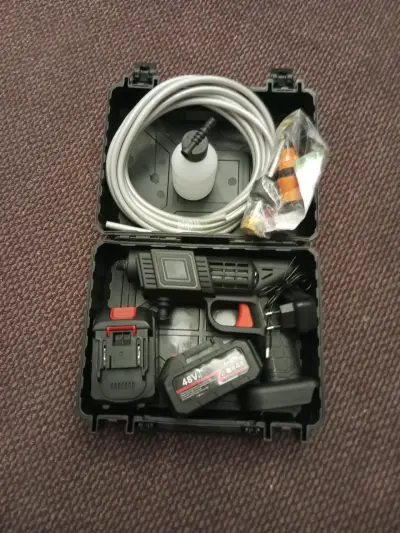 Pistola de Limpieza a Batería 48V con Accesorios - miniatura 1
