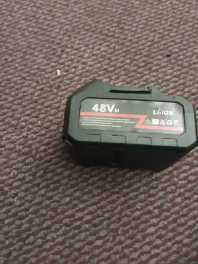 Pistola de Limpieza a Batería 48V con Accesorios - miniatura 2