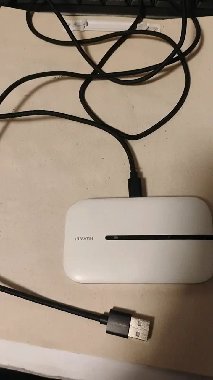 Router Huawei 4G LTE portátil blanco - 1