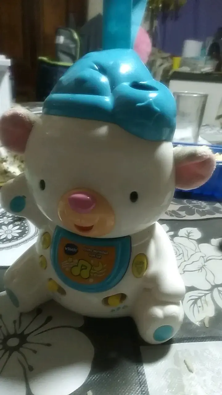 Osito musical VTech con luces y sonidos