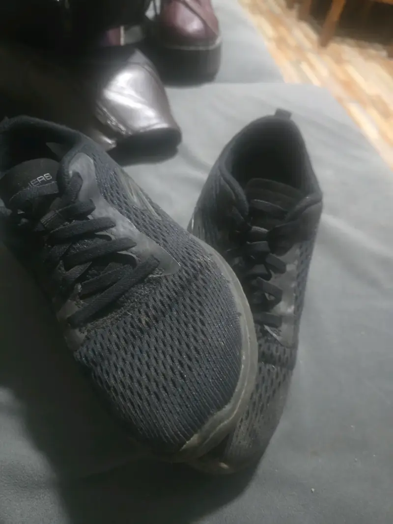 Zapatillas deportivas negras Skechers para hombre - 1