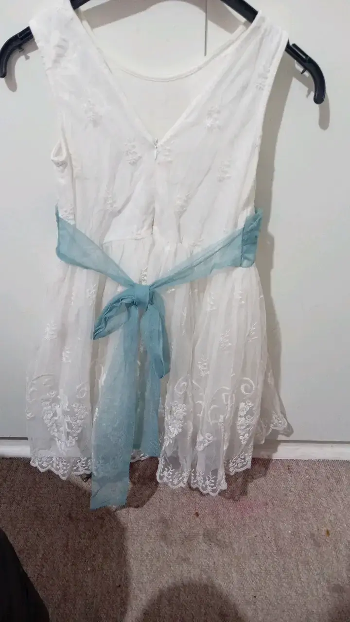 Vestido blanco de niña con cinturón celeste Limonada - 2