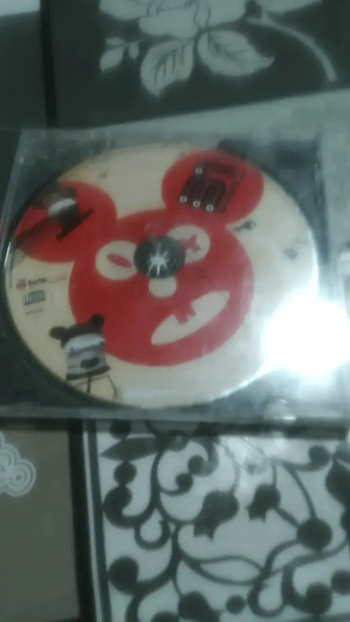 CD musical de 31 minutos con diseño único