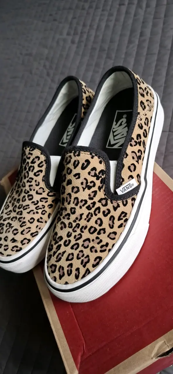 Vans Slip-On Leopard Talla 36 – Casi nuevas - 1