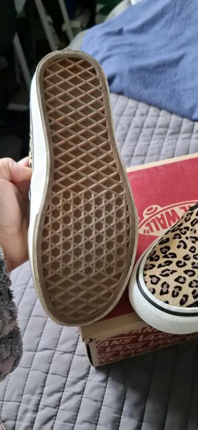 Vans Slip-On Leopard Talla 36 – Casi nuevas - miniatura 4