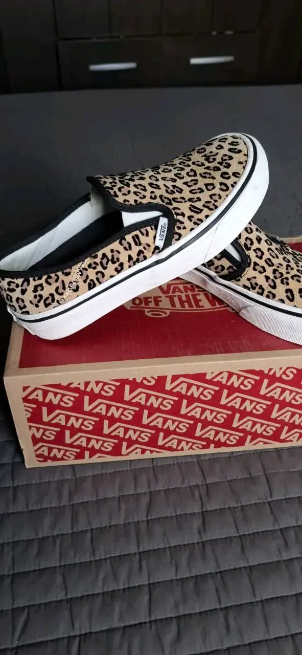 Vans Slip-On Leopard Talla 36 – Casi nuevas - 5
