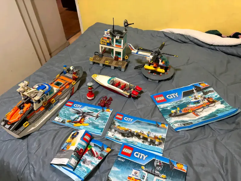 Set de Juguete LEGO City Guardacostas Completo - 1