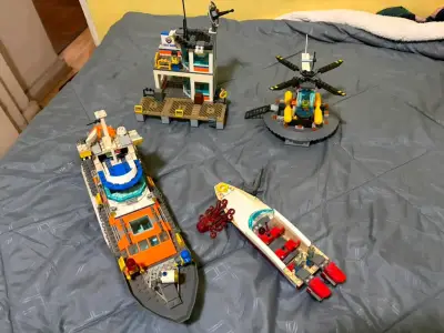 Set de Juguete LEGO City Guardacostas Completo - miniatura 2