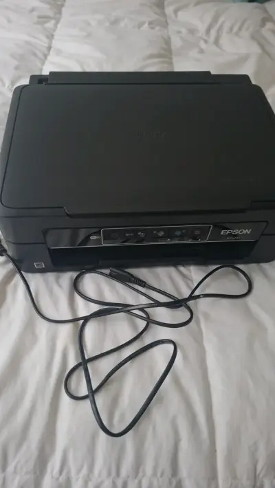 Impresora multifuncional Epson XP-241 con WiFi - miniatura 1