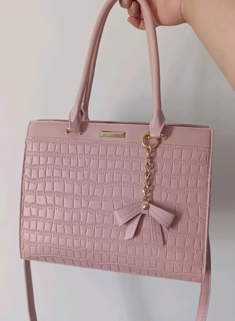 Cartera de rosa con diseño texturizado NUEVA - 1
