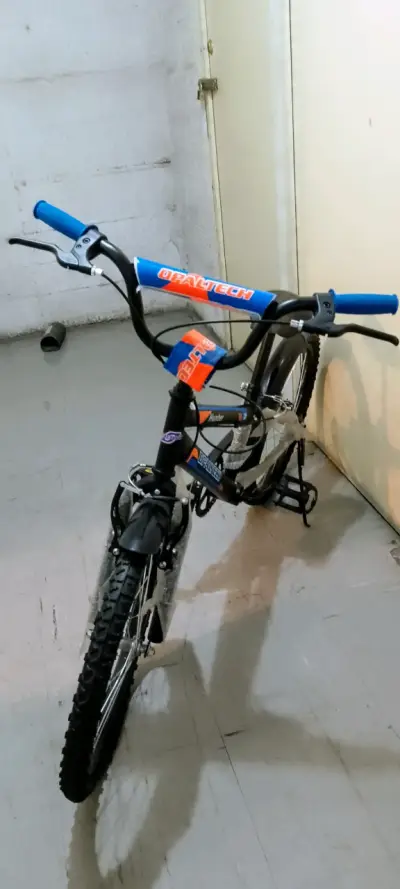 Bicicleta infantil aro 20 nueva - miniatura 2