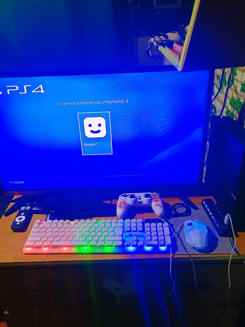 Consola PS4 con mando, teclado y mouse RGB - 1