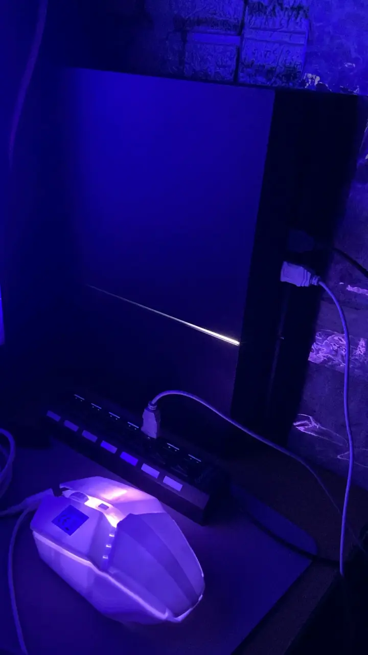 Consola PS4 con mando, teclado y mouse RGB - 2