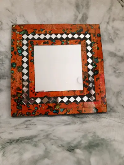 Espejo decorativo con marco de mosaico colorido - miniatura 2