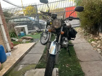 Moto Honda café racer - miniatura 3
