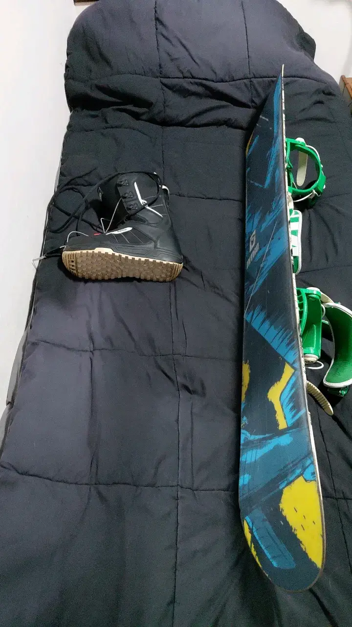 Tabla de snowboard Nitro con fijaciones y botas - 2