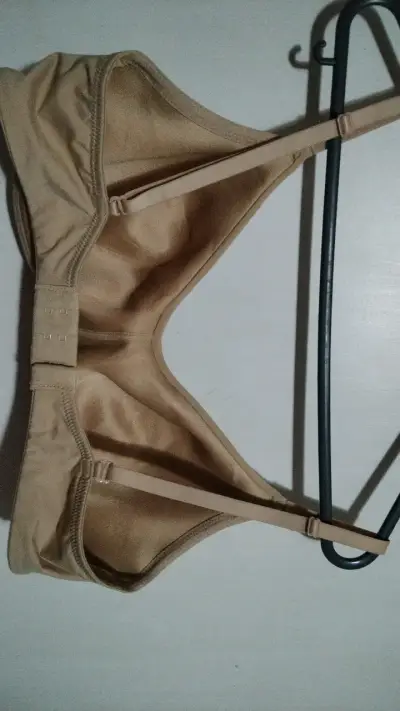 Sostén beige sin costuras cómodo - miniatura 2