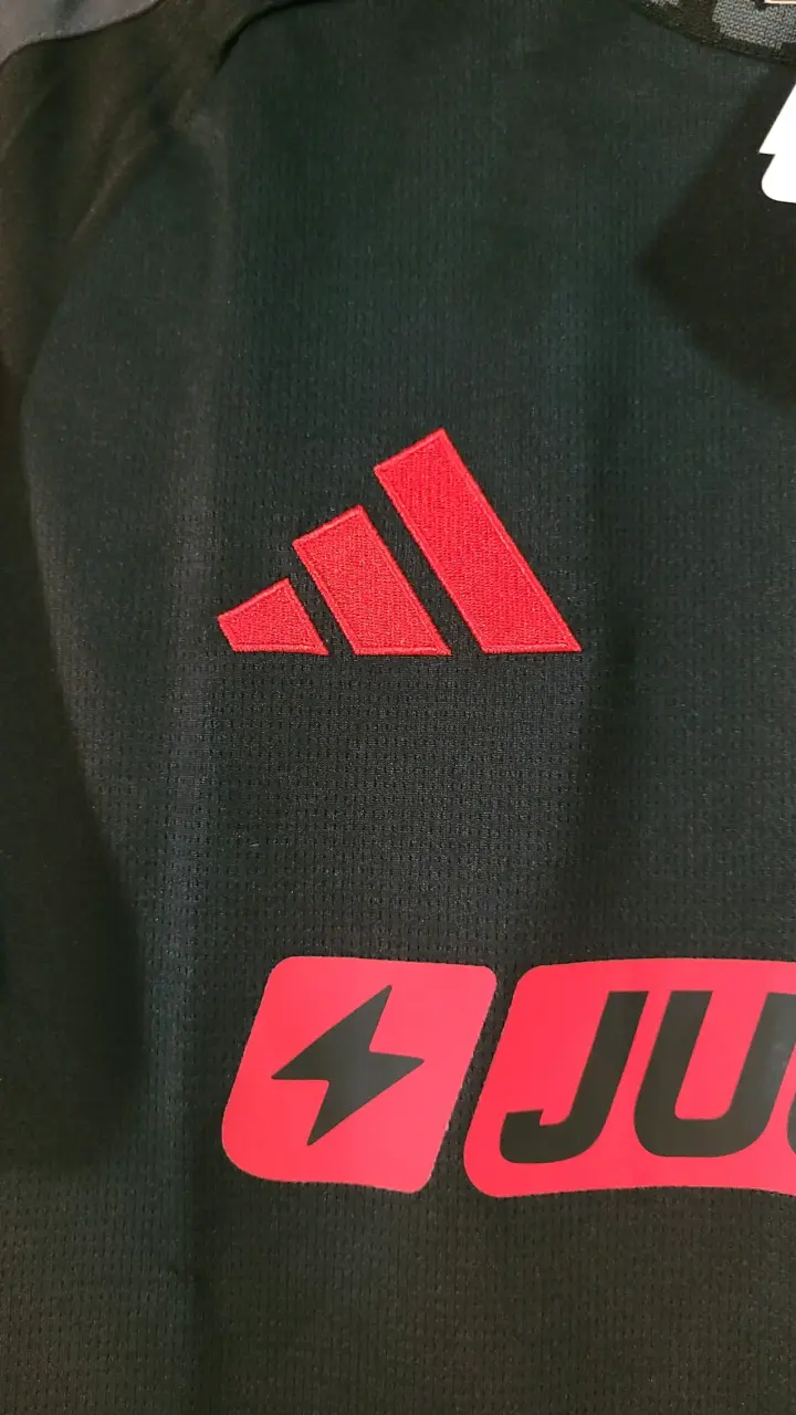 Camiseta Negra Colo-Colo Adidas 2026 - 4