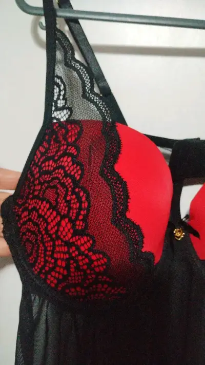 Baby doll negro con encaje rojo - miniatura 2